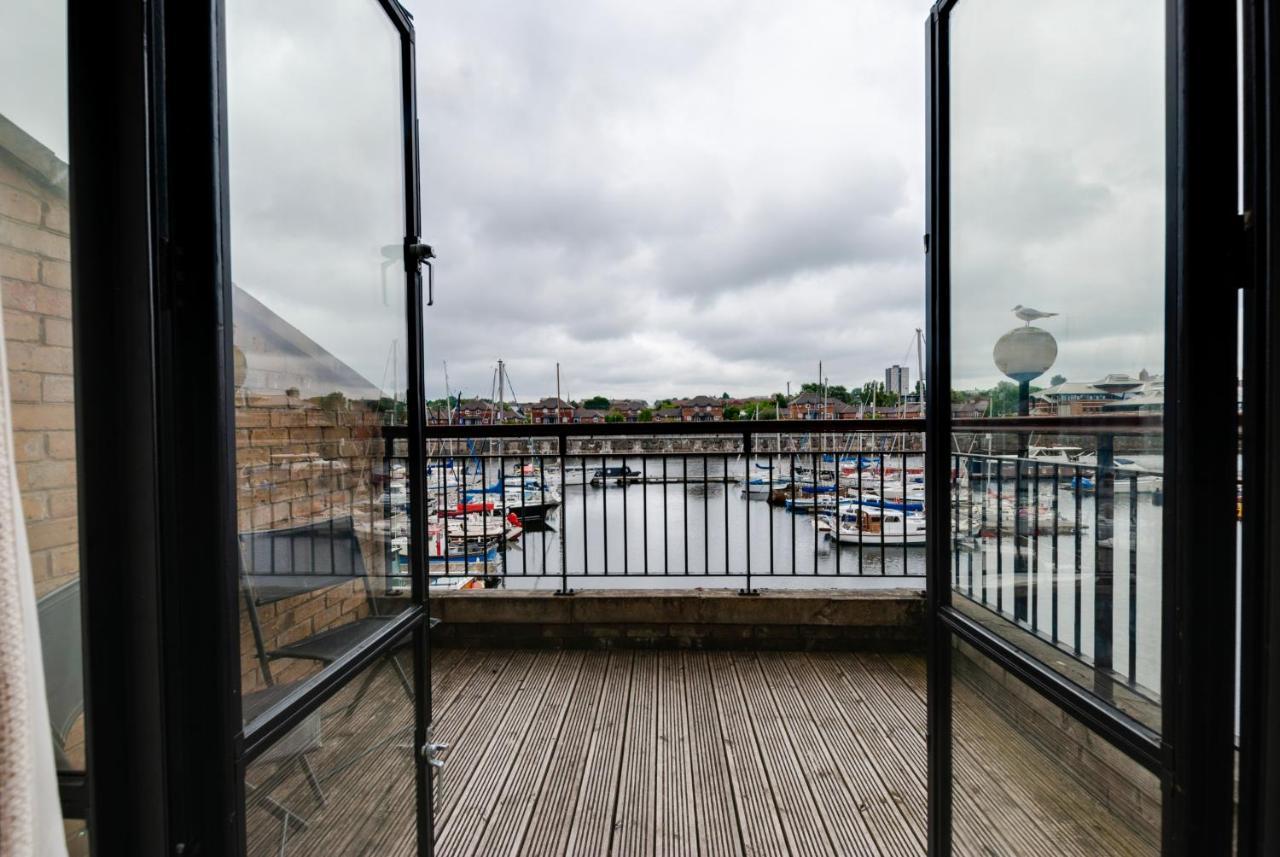 Base Serviced Apartments - The Docks Liverpool Exterior foto